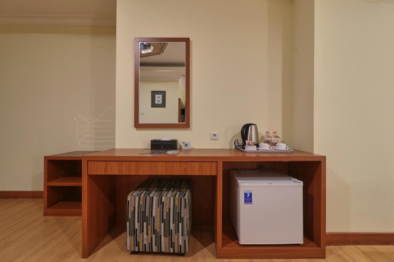 Coins Hotel Jakarta Eksteriør bilde